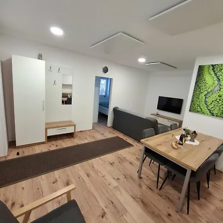 Апартаменты Apartma Pohorc - Macesen