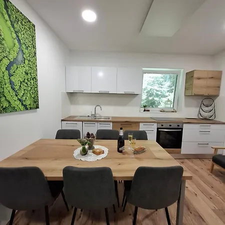 Апартаменты Apartma Pohorc - Macesen *
